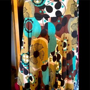 Cotton skirt in cool color palette